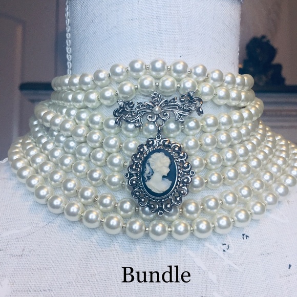 Necklace, Cameo and silk flowers - Picture 2 of 4